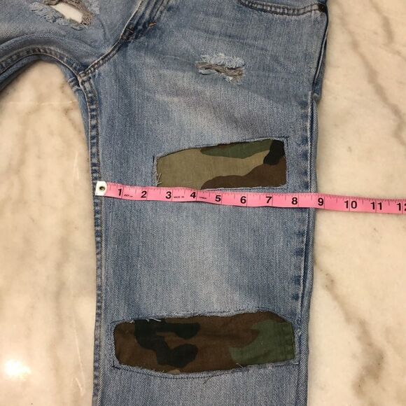 Vintage Levi’s 514 Reworked With Camo Patches Size 5 30x31.5 Made in USA - Picture 14 of 15